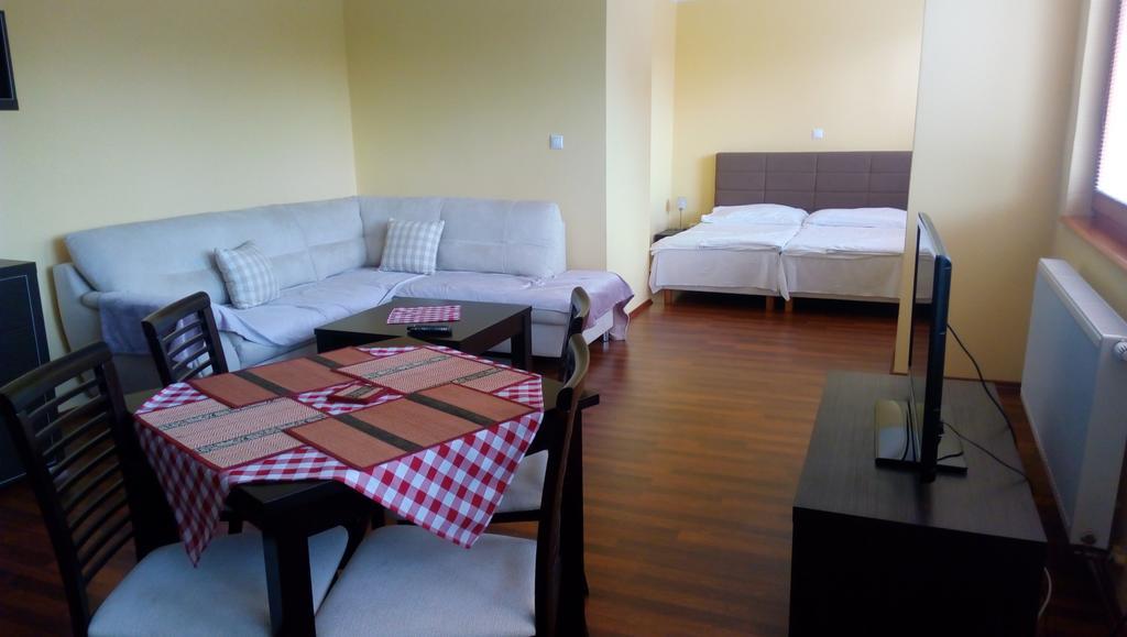 Guest House Mladost Πρέσοβ Εξωτερικό φωτογραφία